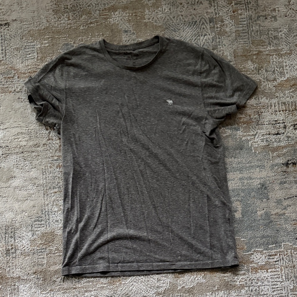 Abercrombie & Fitch Heather Gray Short Sleeve Tee
